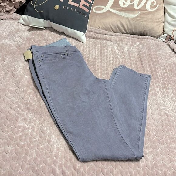 Levi’s Jeans!  - Picture 1 of 1